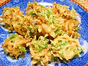 サクッとモチッ☆玉葱と三つ葉のかき揚げ