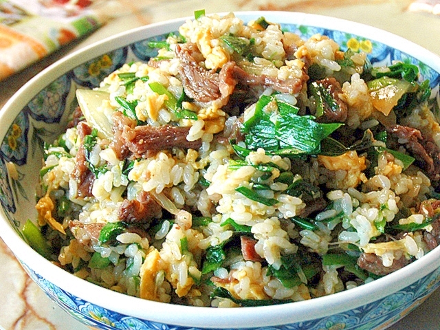 味付け楽々!北海道名物のジンギスカンを炒飯に!