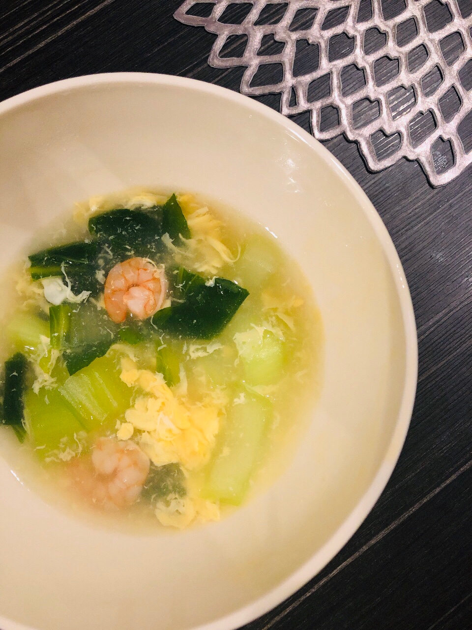 冷凍むきエビと青梗菜の卵スープ