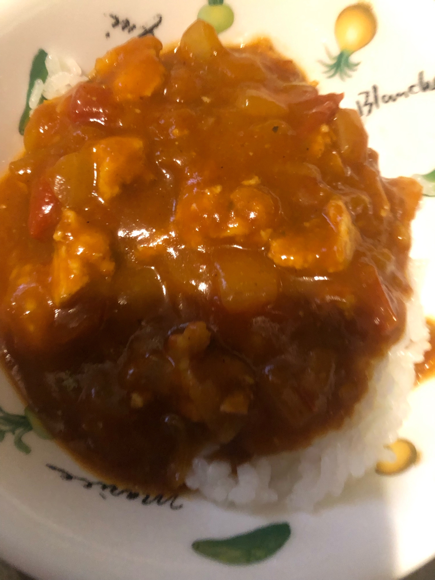 トマトサラダチキンカレー