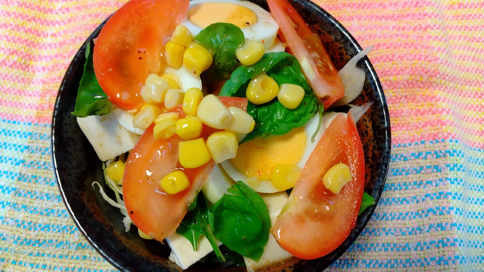豆腐とゆで卵のバジルサラダ(^o^)