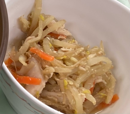 レンジで簡単！もやしと人参としめじのごま和え