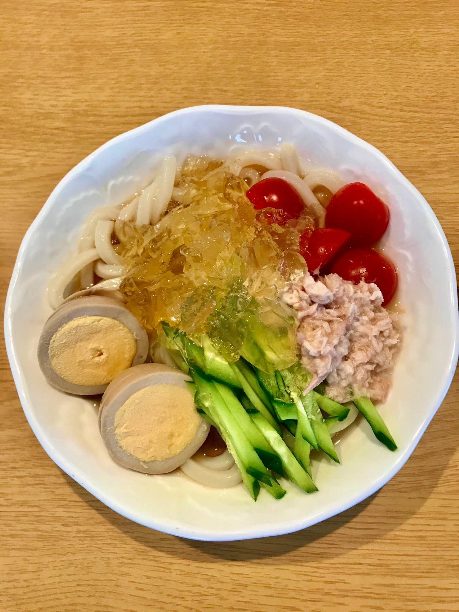 コンソメジュレのっけ冷やしうどん