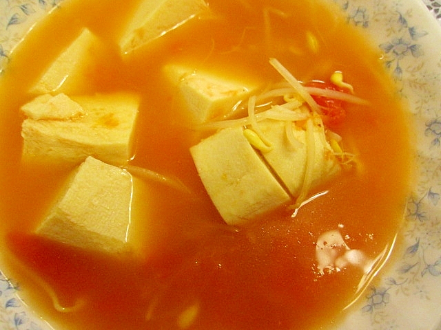 冷凍豆腐のトマト風スープ