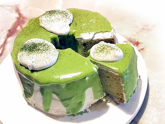 和風にデコレーション!抹茶のデコシフォンケーキ♪