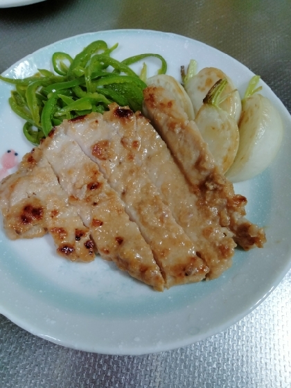 香ばしい〜はちみつ味噌漬け豚肉ソテー