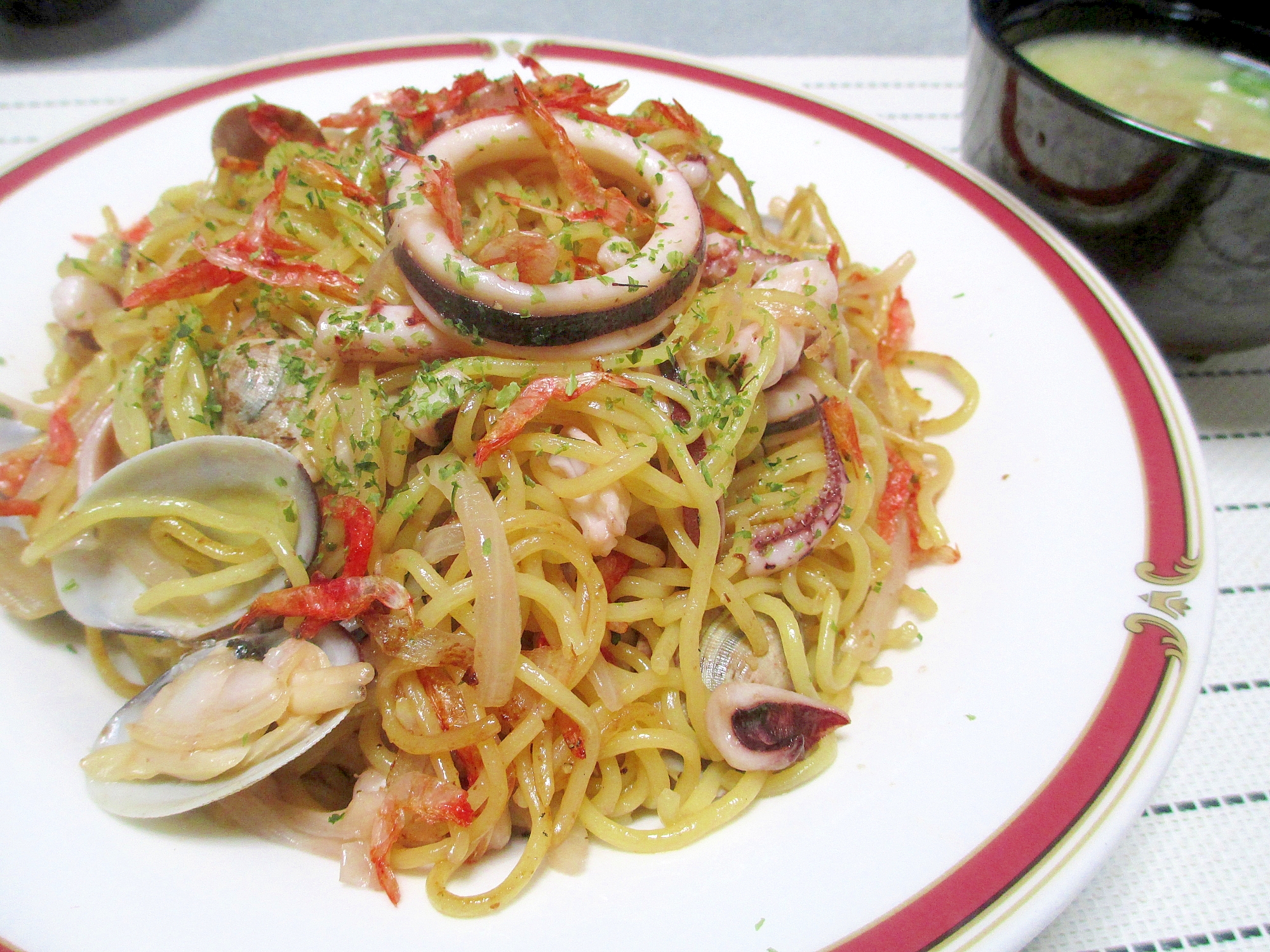 夏のビールに合うぜぇ☆いかわたの海鮮焼きそば