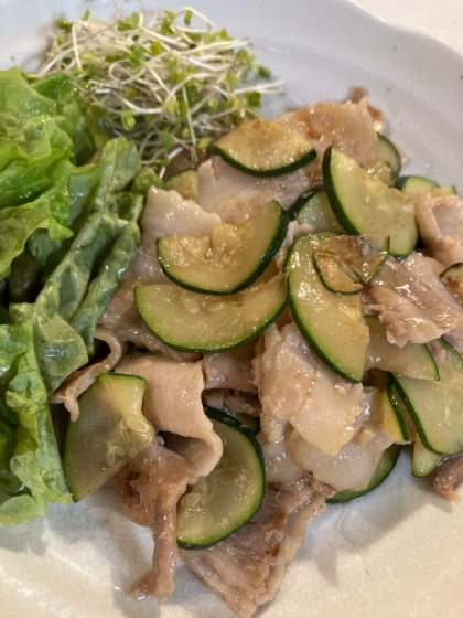 ズッキーニが美味しかったです。
マヨとしょうゆ味もあいます！