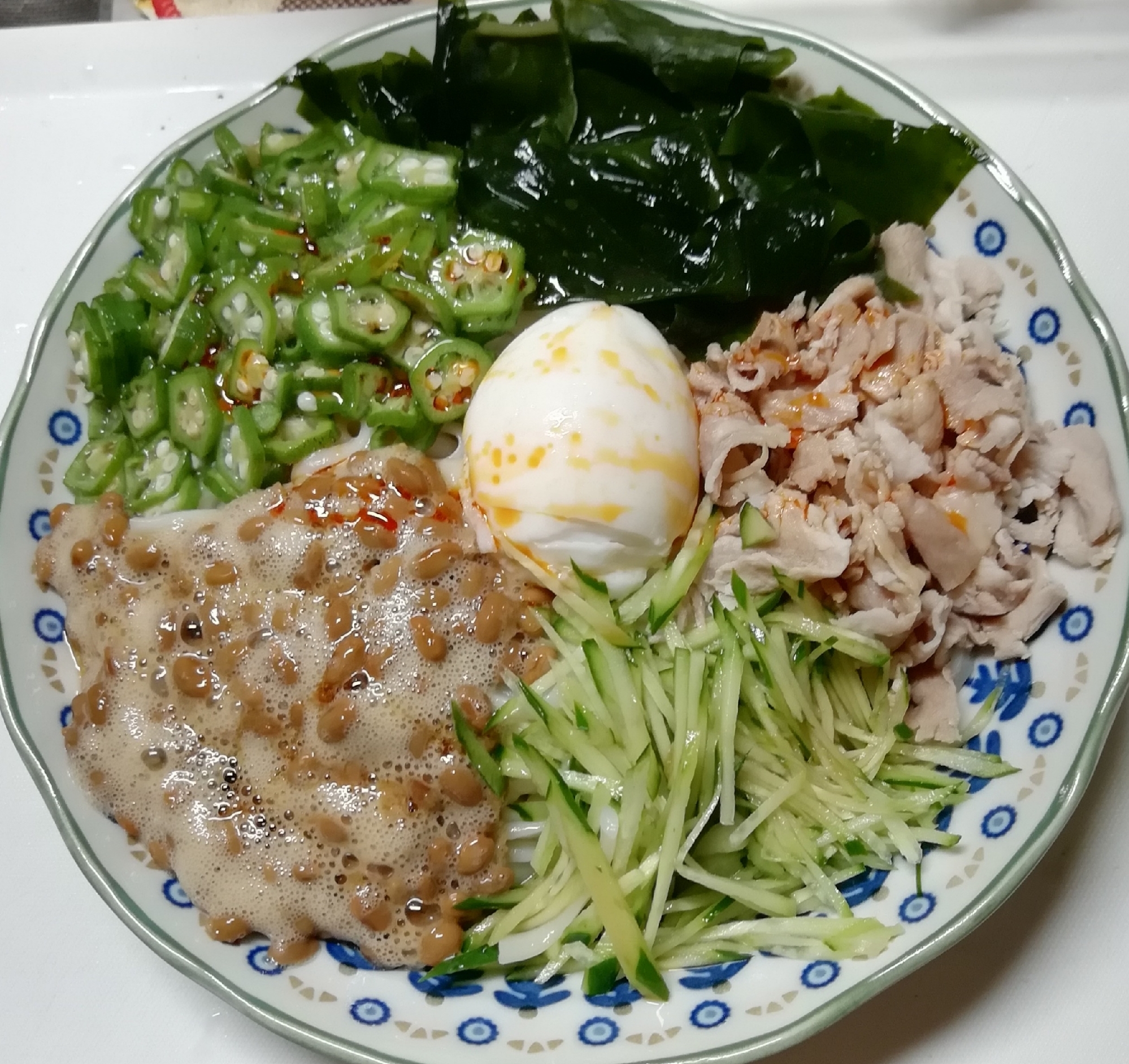 ネバネバ！オクラのさっぱり冷やしうどん