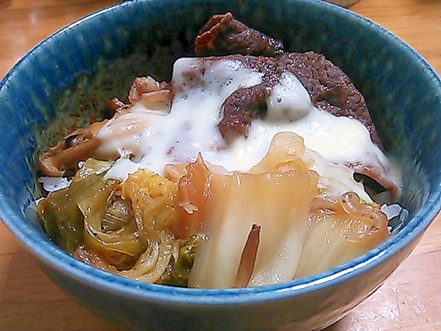 チーズすき焼き丼(＾＾）余ったすき焼きで
