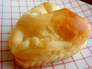 簡単♪HMで作るりんごパンのチーズクリームサンド