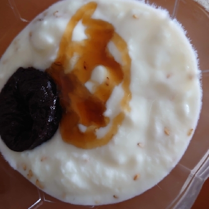 セサミン入りプルーンヨーグルト