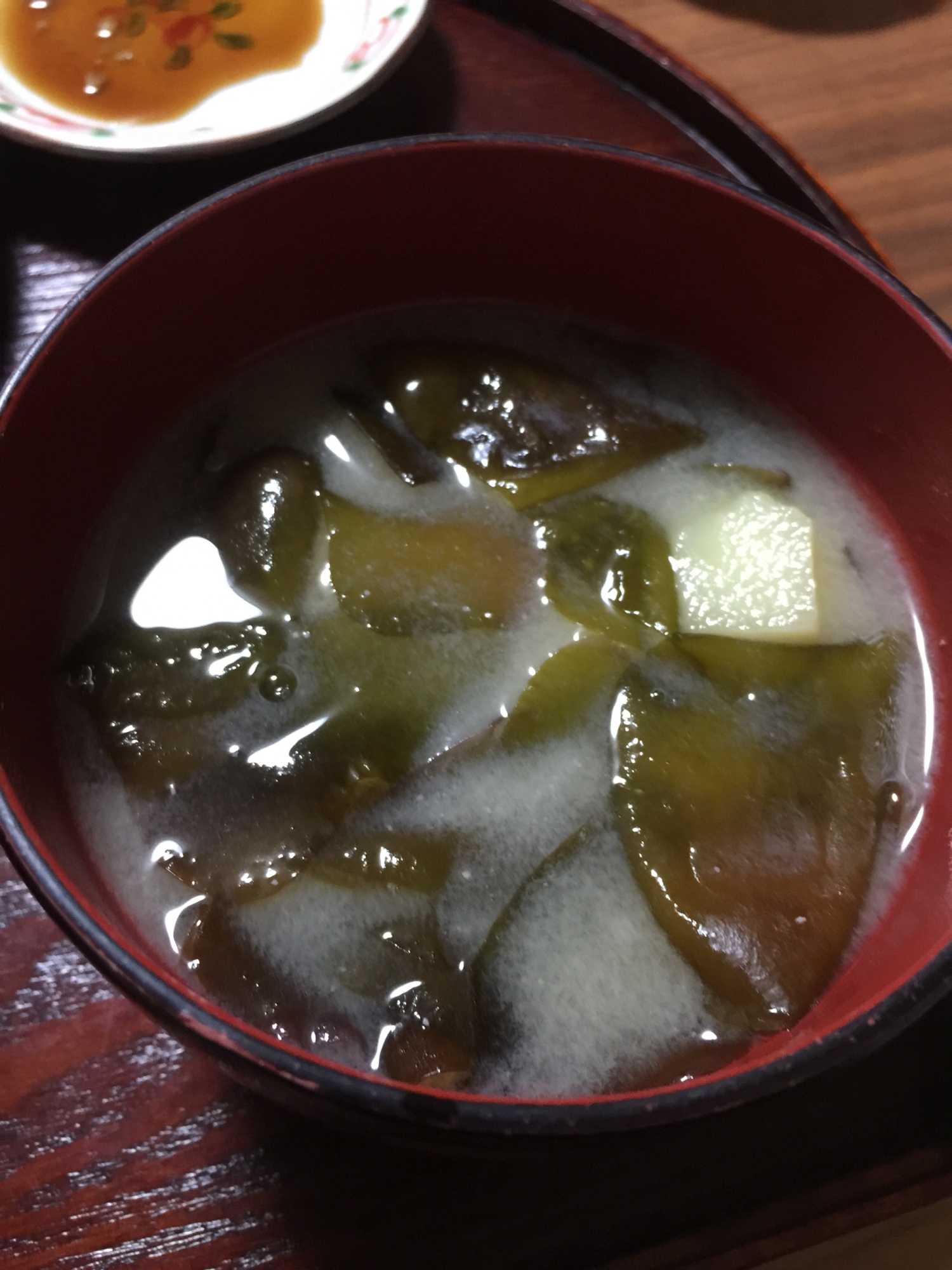銀杏草(仏の耳)とジャガイモのお味噌汁