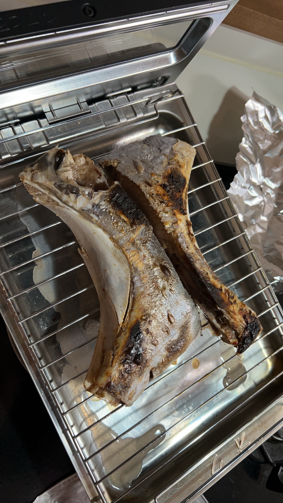 グリルでマグロのカマ焼き