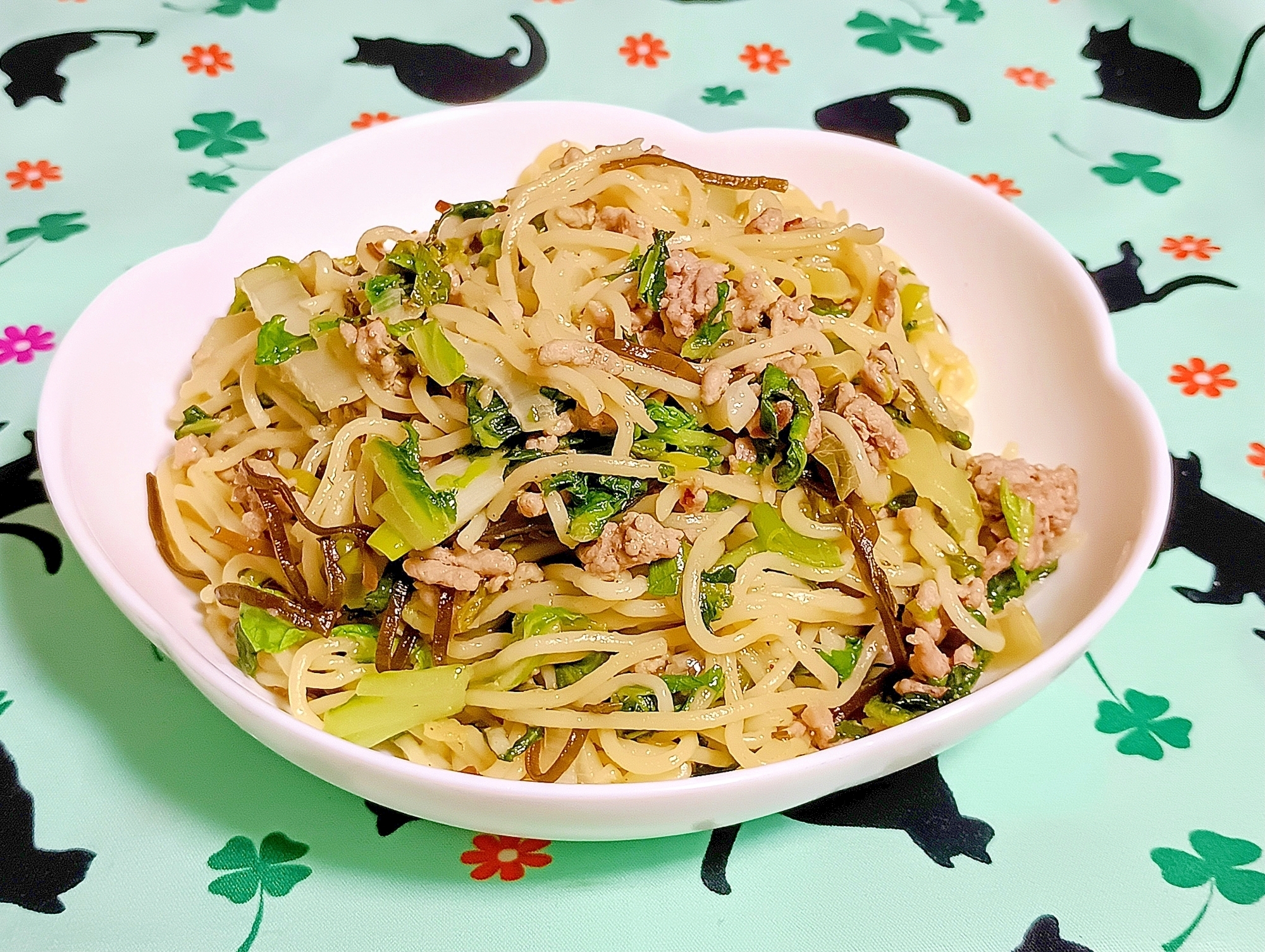 塩昆布入り♥️白菜たっぷり塩焼きそば