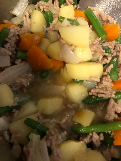 子どもが食べやすいようにひき肉で、インゲンを追加して作ってみました。
安定の美味しさで満足です！