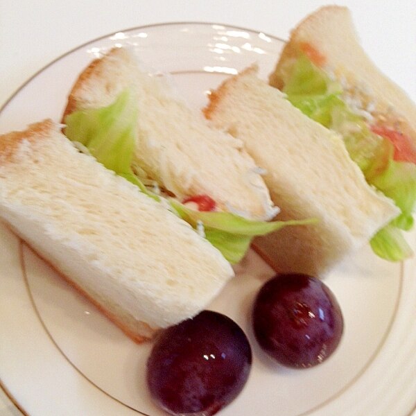 しらすとトマトのサンドイッチ レシピ 作り方 By とっこ 楽天レシピ しらすとトマトのサンドイッチ レシピ 作り方 By とっこ 楽天レシピ