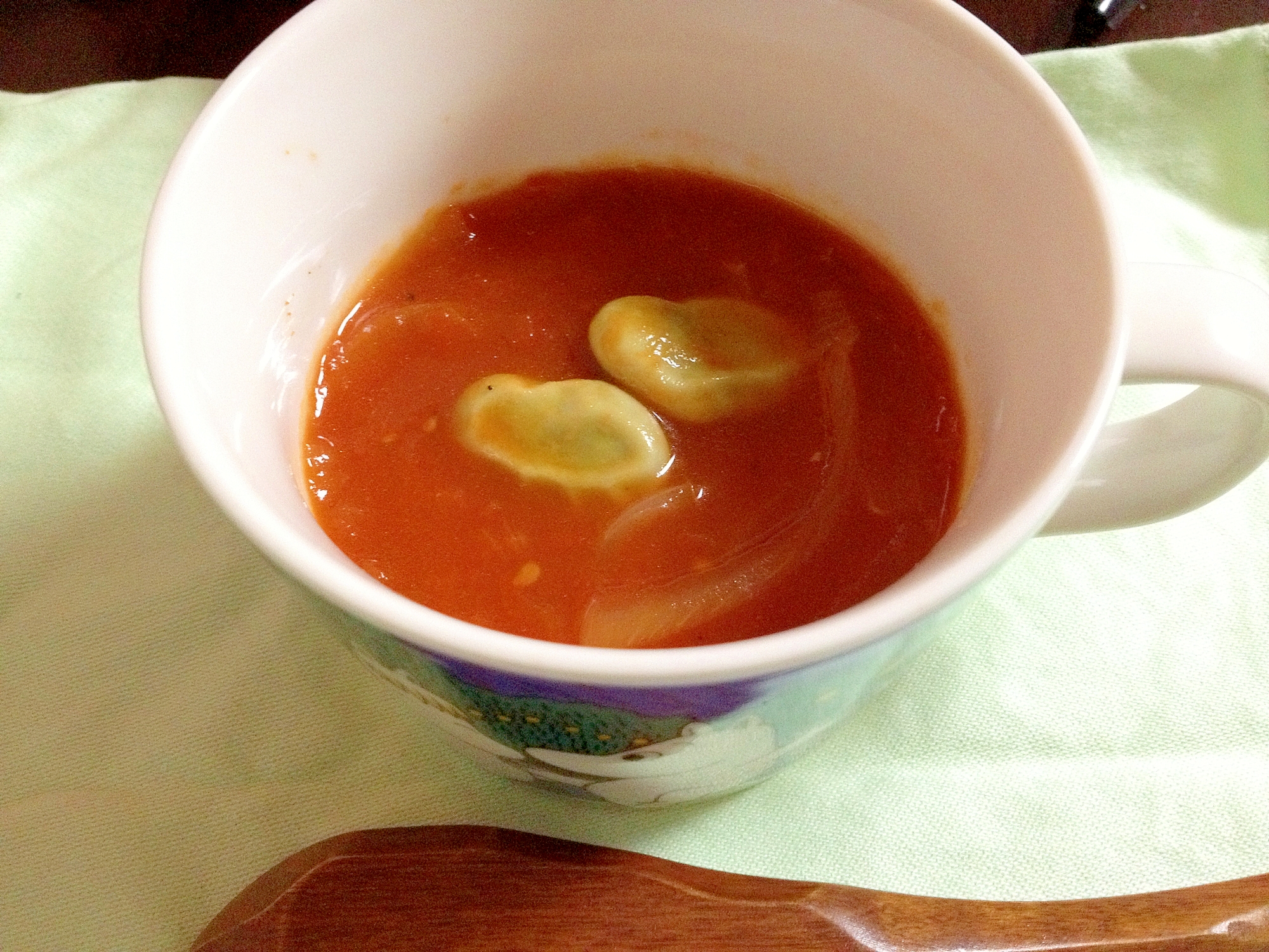 そら豆のトマトスープ