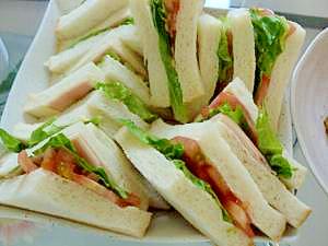 手づくりマスタードマヨｄe米粉パンのサンドイッチ