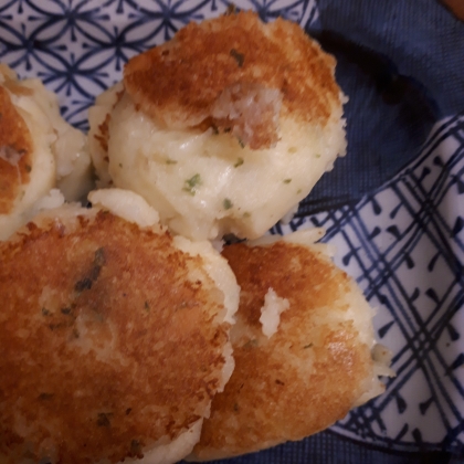 子供がたくさん食べてとまりません。かんたんにおいしく、いつものじゃがいも料理と違った感じで食べられて美味しかったです！