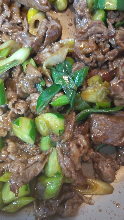 とろりんお肉♡牛肉ときゅうりオイスターソース炒め