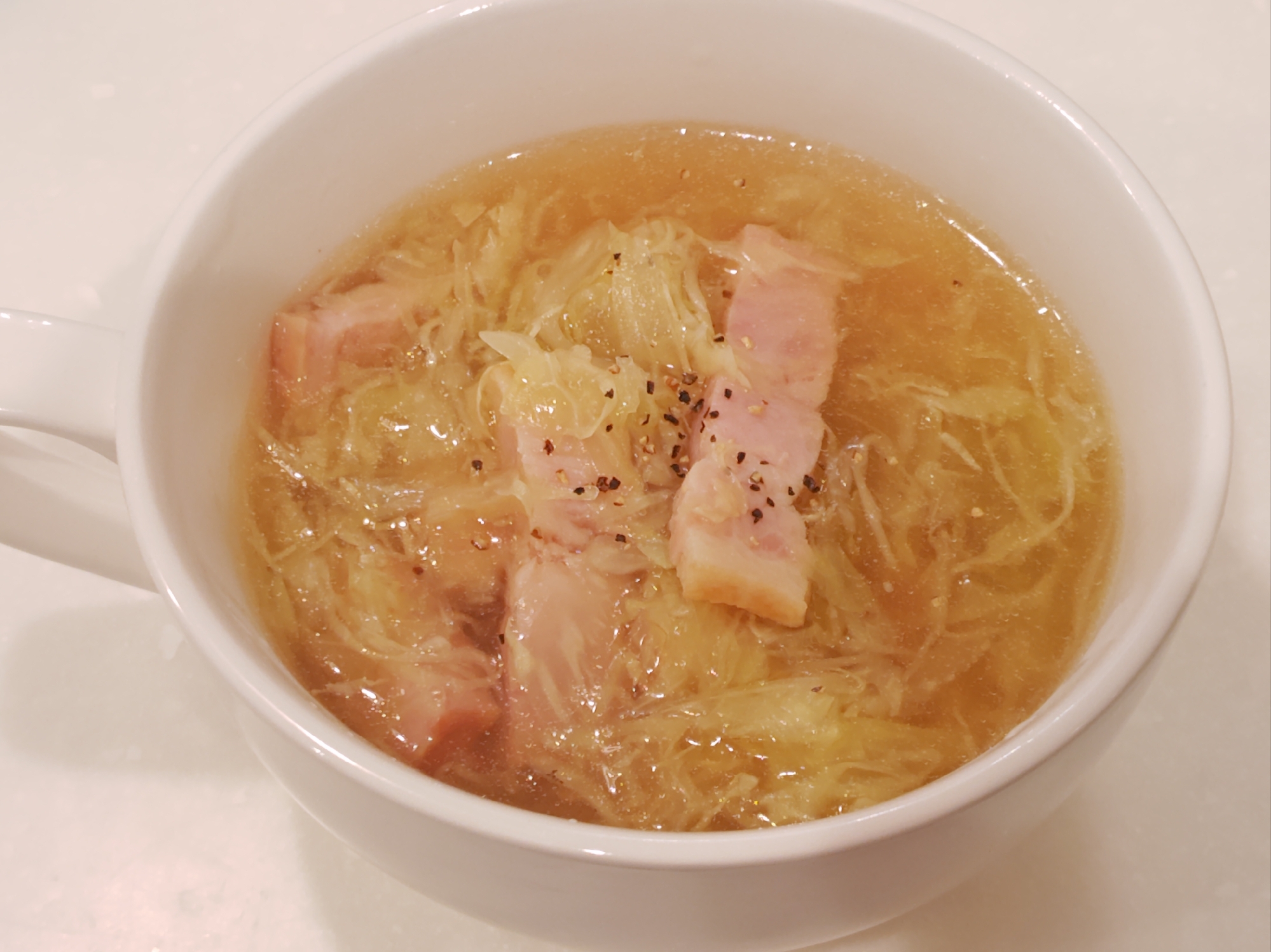 ♡キャベツとベーコンのコンソメスープ