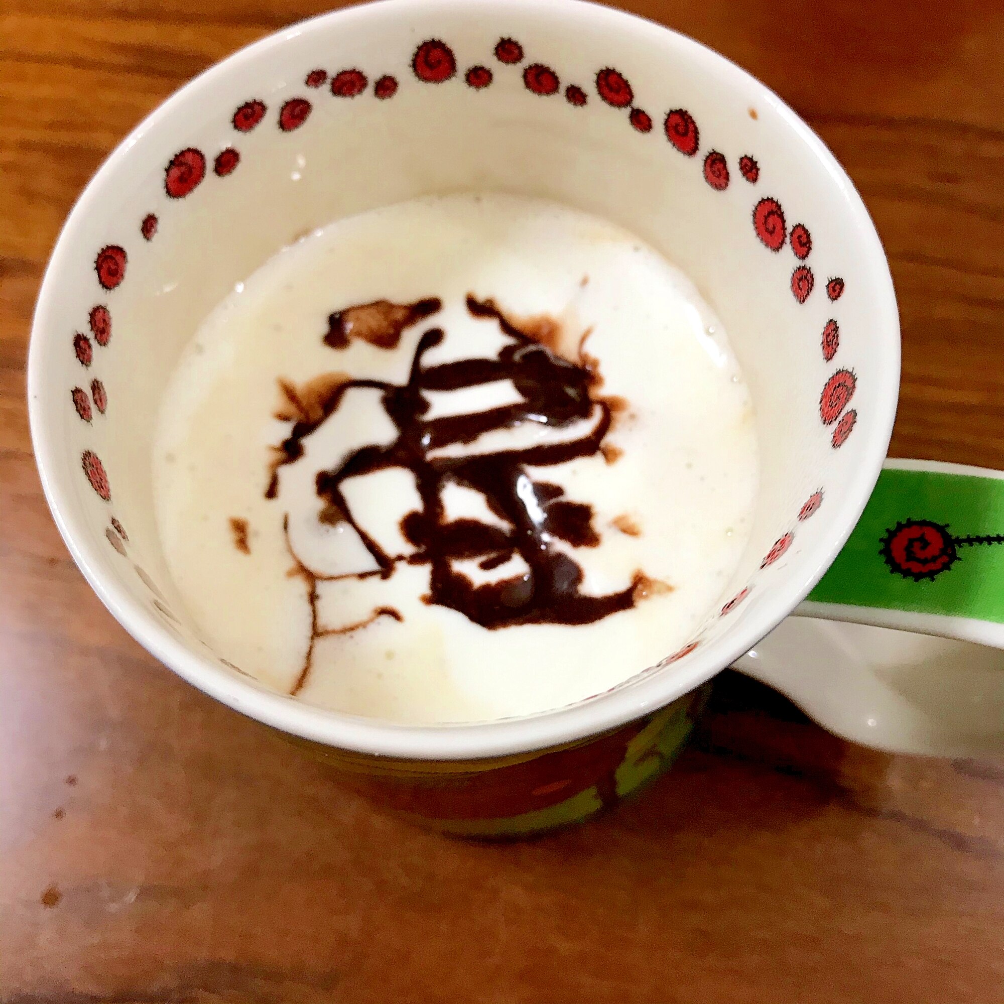 ウィンナーコーヒーチョコソースかけ レシピ・作り方 by 水玉模様