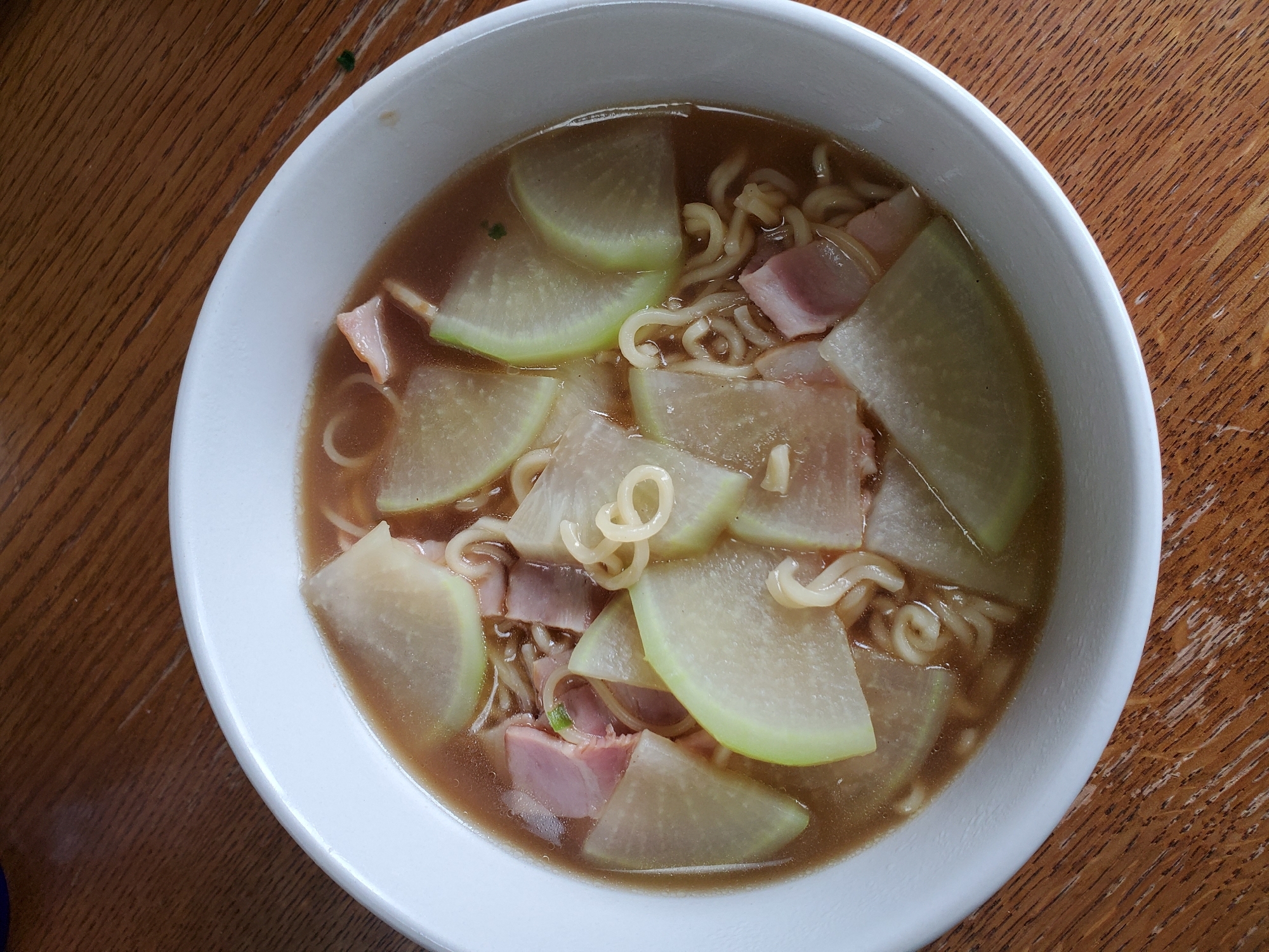 大根とベーコンの醤油ラーメン