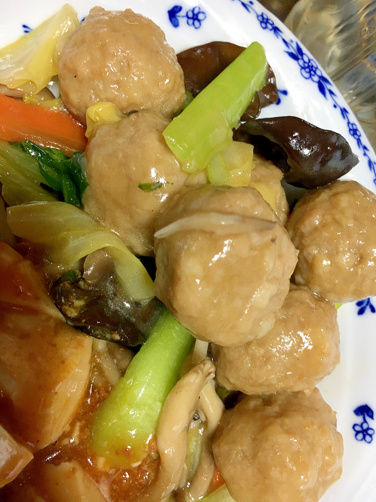 冷凍肉団子と残り野菜の中華餡