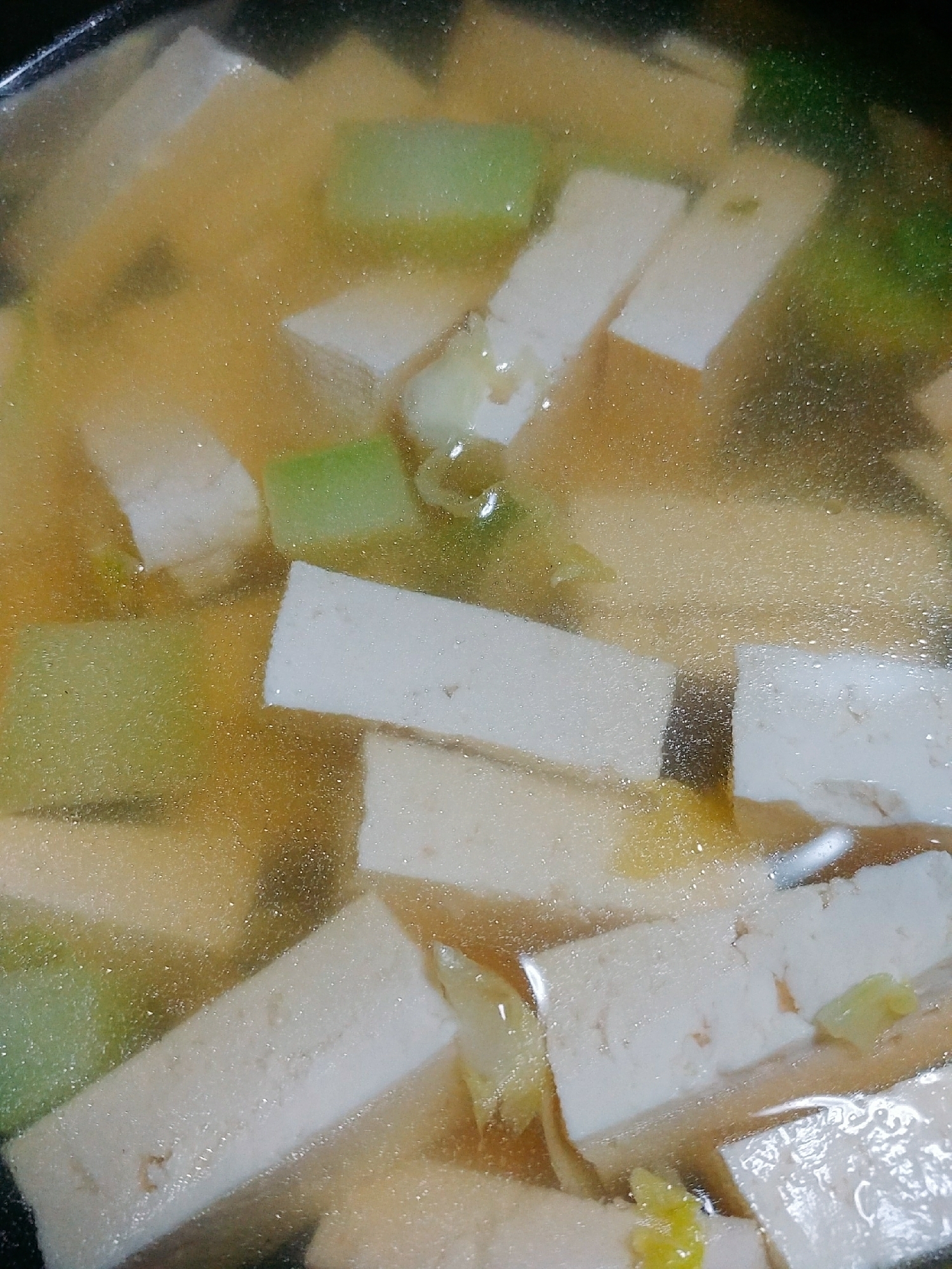 茅乃舎 野菜だしで☆ブロッコリーの芯と豆腐のスープ
