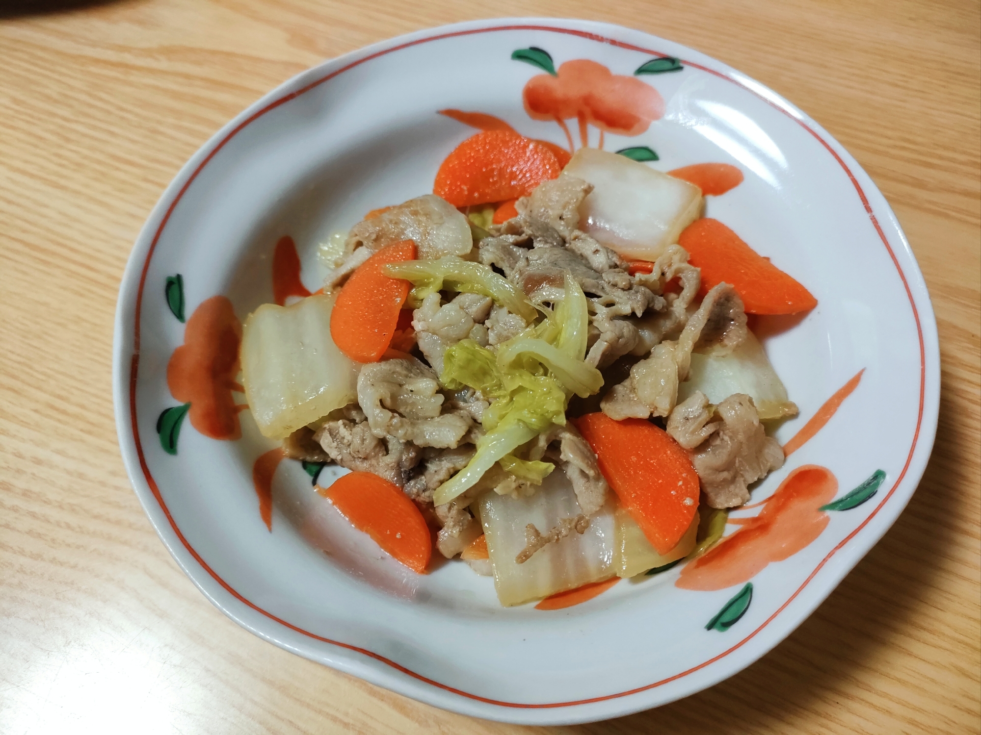 豚肉と白菜と人参の蒸し煮