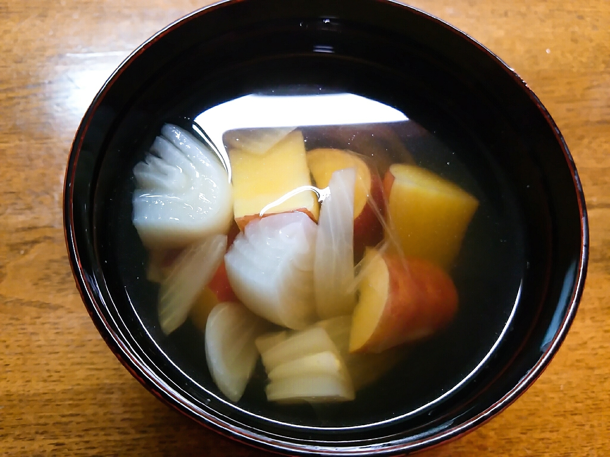 薩摩芋と玉葱のすまし汁
