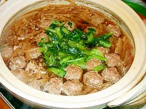 安い食材で旨い！豚肉団子と大根の中華鍋