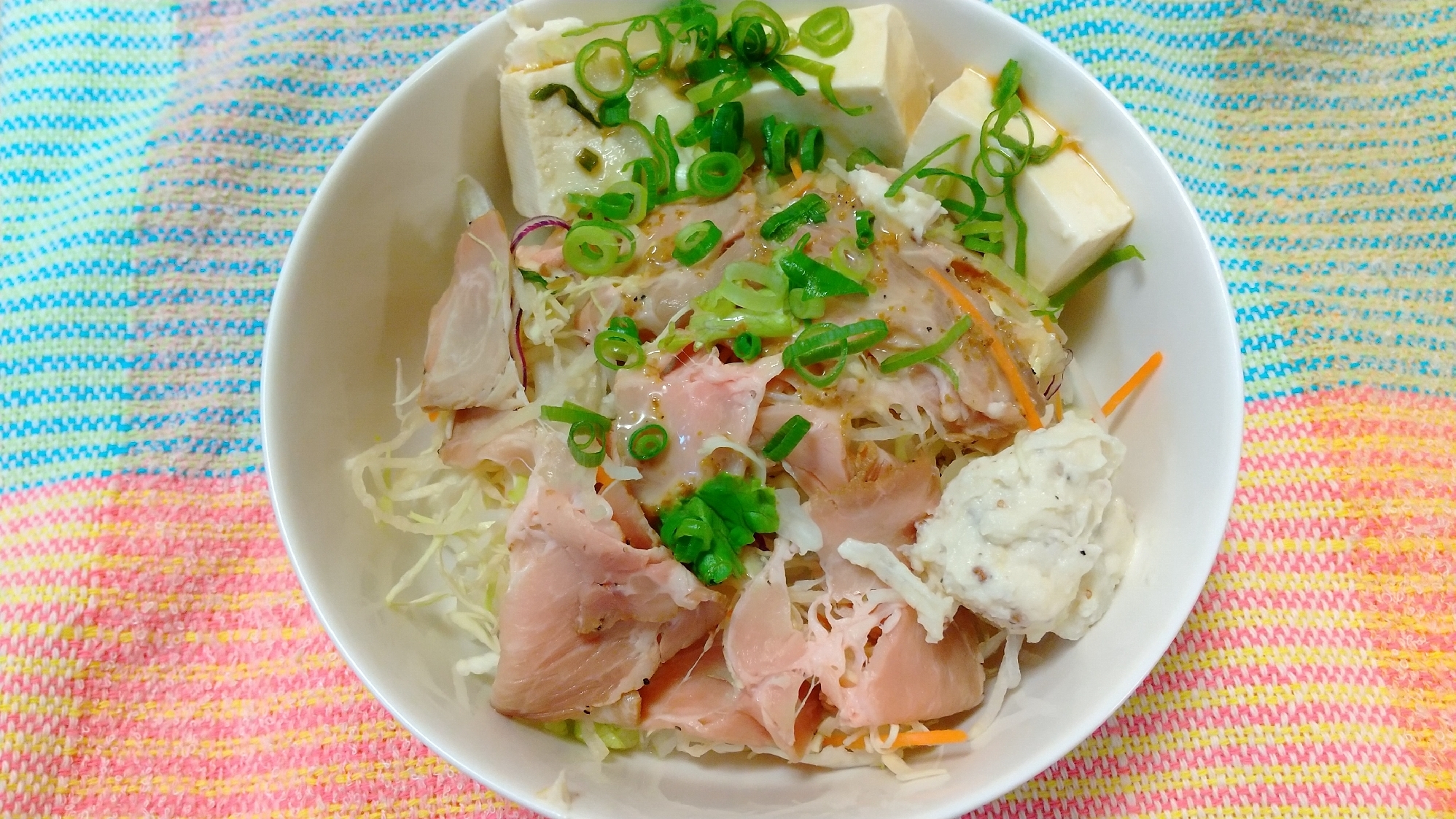 ローストポークサラダでヘルシー丼(^o^)