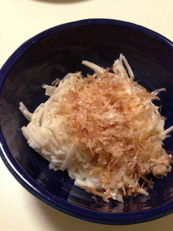 千切りピーラーで簡単！山芋の酢の物