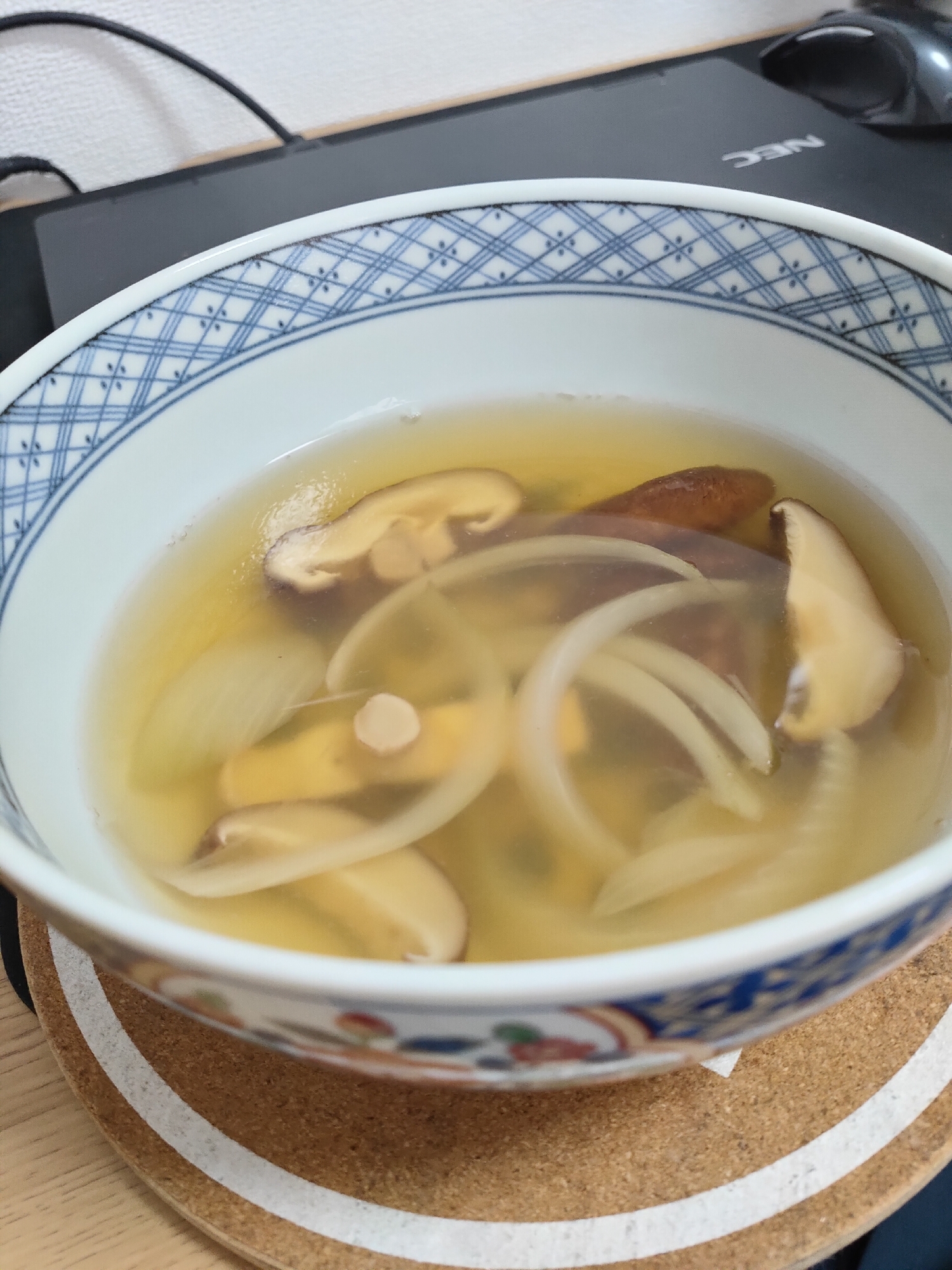 椎茸の出汁を使って！中華スープ！
