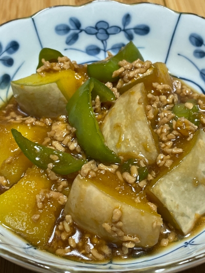 白いかぼちゃでも、簡単に美味しくできました。水溶き片栗粉で少しとろみをつけました。