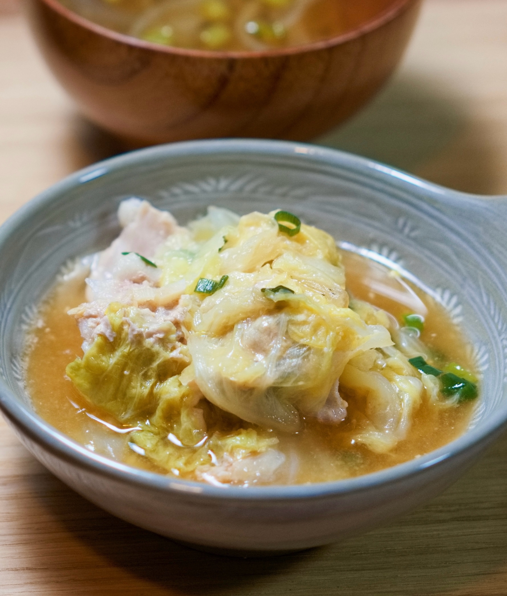 シンプル！豚肉と白菜のにんにくみそ鍋【和食・主菜】