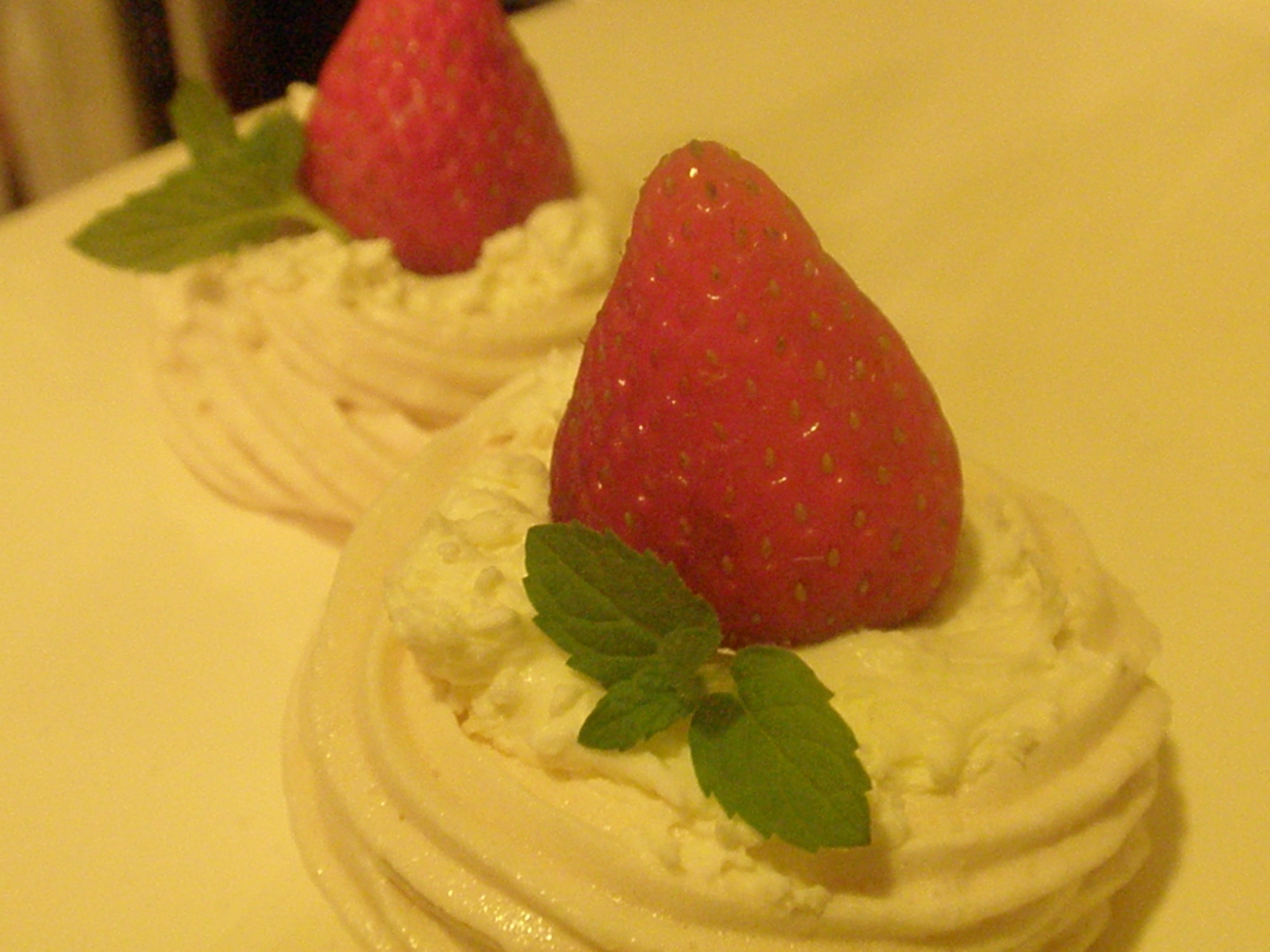 ストロベリーショートケーキメレンゲネストのレシピ