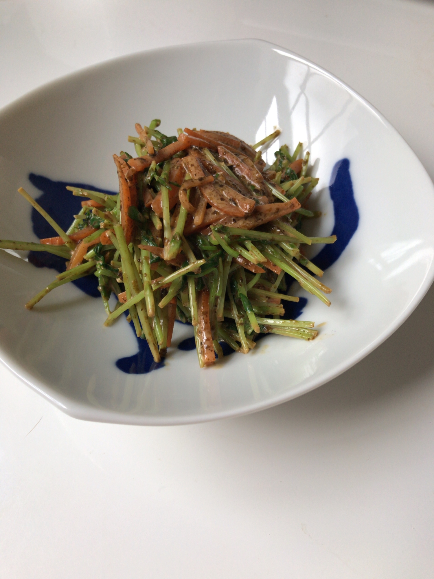 豆苗と海苔の佃煮サラダ