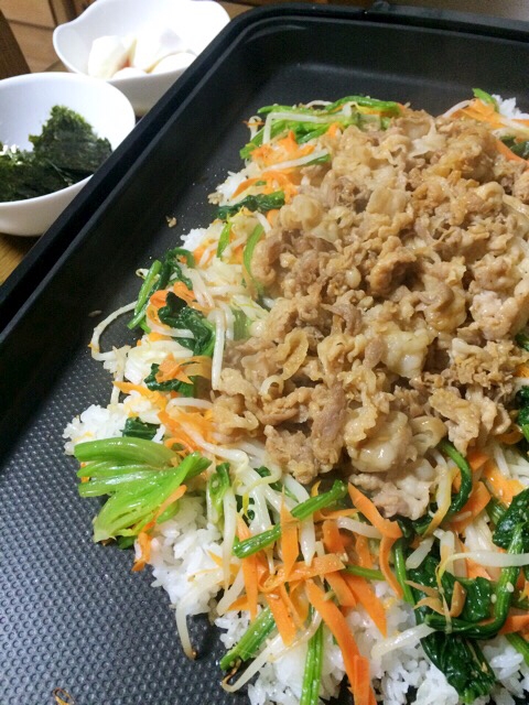 ホットプレートで 簡単豚肉ビビンバ レシピ 作り方 By はるっちじゅんじ 楽天レシピ ホットプレートで 簡単豚肉ビビンバ レシピ 作り方 By はるっちじゅんじ 楽天レシピ