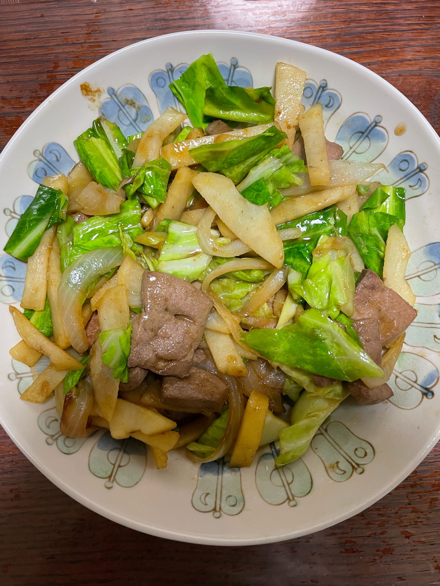 レバーとジャガイモとキャベツの野菜炒め レシピ 作り方 By Toshiharu K 楽天レシピ レバーとジャガイモとキャベツの野菜炒め レシピ 作り方 By Toshiharu K 楽天レシピ