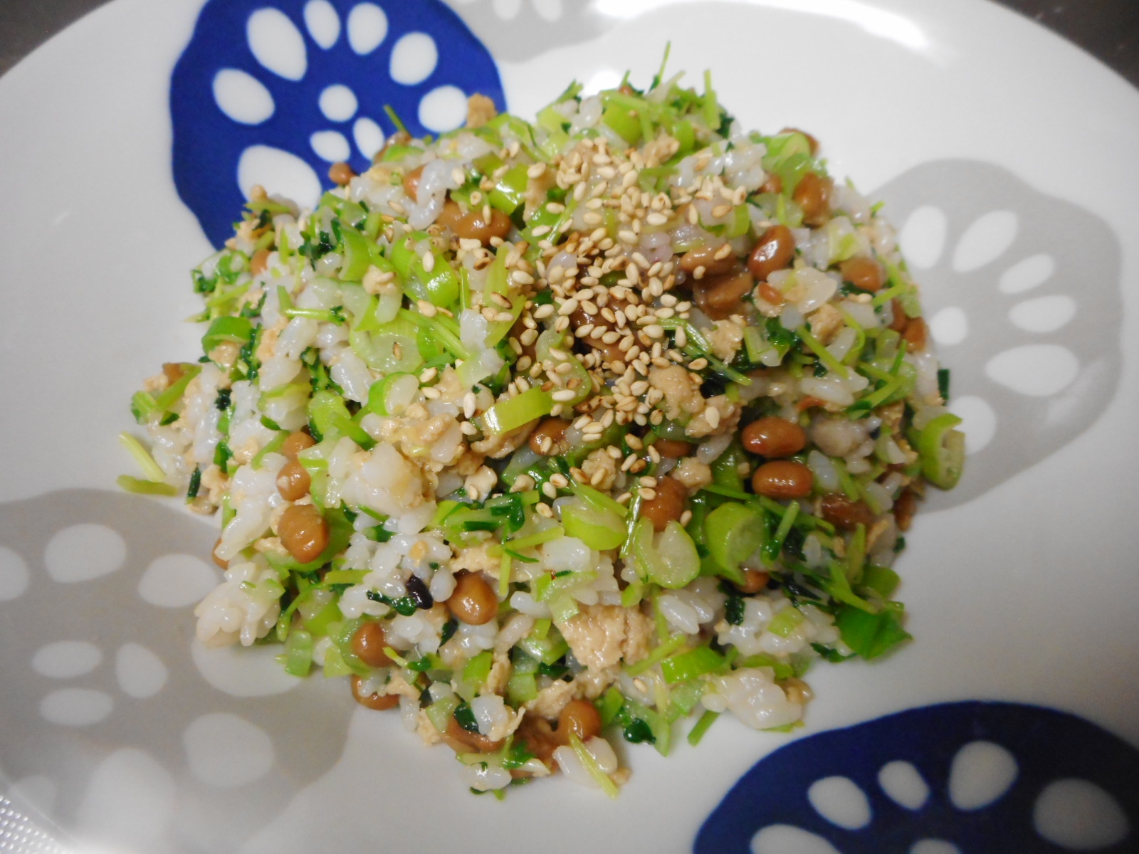 豆苗と納豆のチャーハン