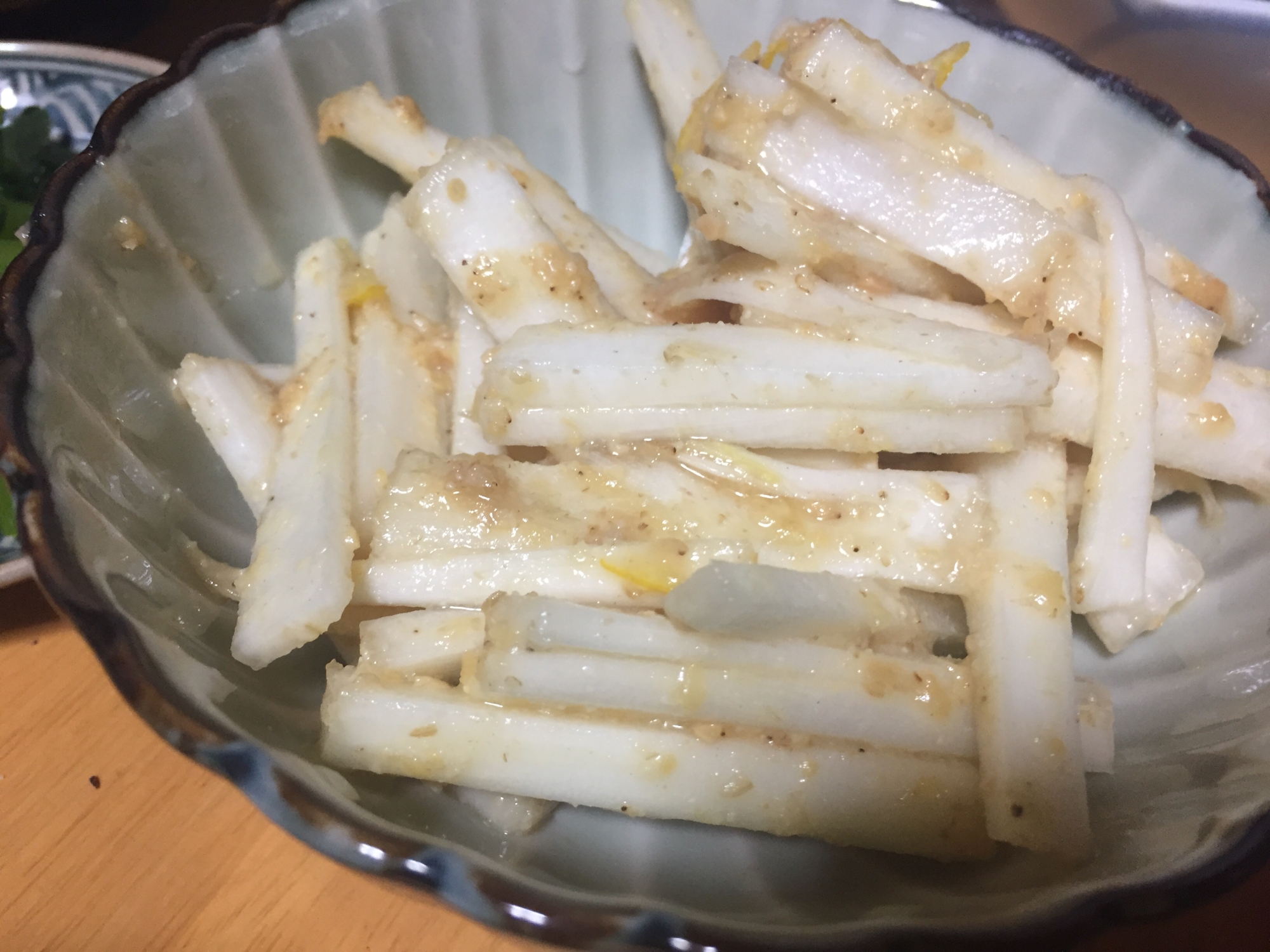 苦味を楽しもう ウドの酢味噌和え 柚子ゴマ風味