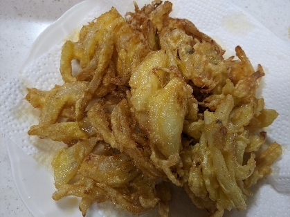 天ぷら粉で簡単！玉ねぎとにんじんのかき揚げ♪