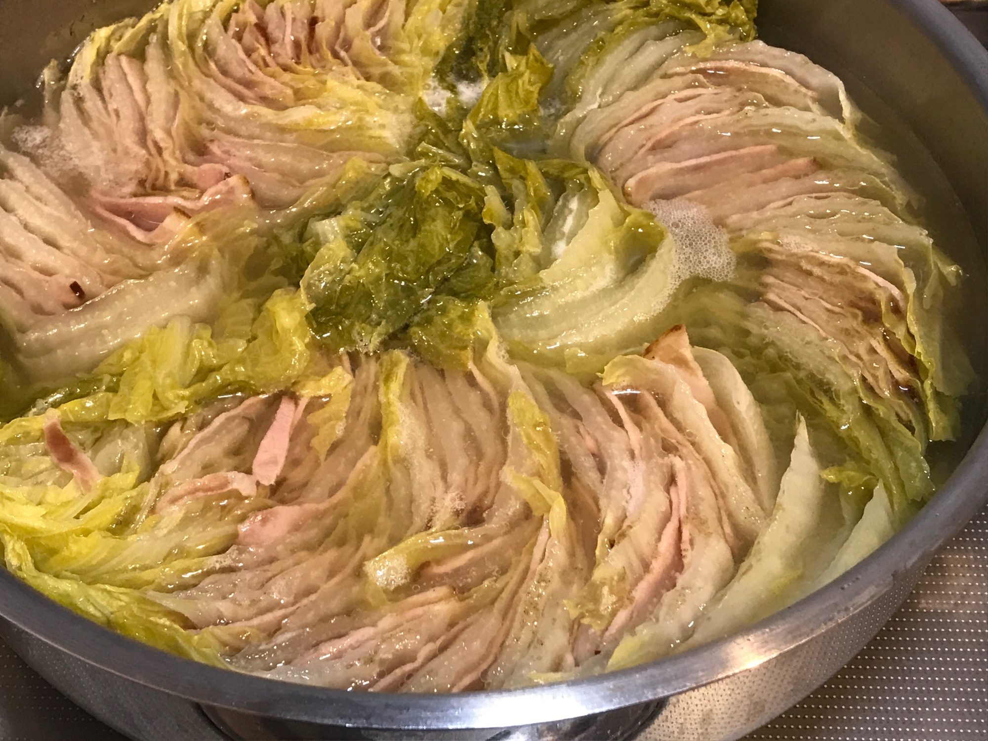 材料3つだけ簡単 白菜とベーコンのミルフィーユ鍋 レシピ 作り方 By なおちんママ 楽天レシピ 材料3つだけ簡単 白菜とベーコンのミルフィーユ鍋 レシピ 作り方 By なおちんママ 楽天レシピ