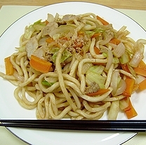 手作りソースで焼きうどん