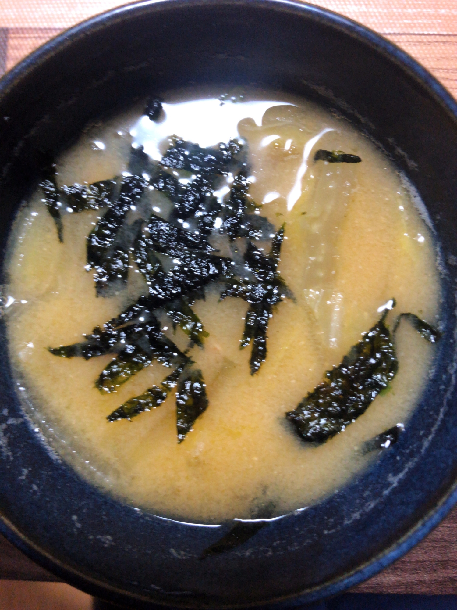 白菜と韓国海苔の味噌汁