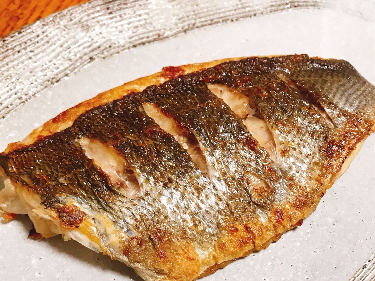 切り身使用 フライパンでイサキの塩焼き レシピ 作り方 By ムッカリーナ 楽天レシピ 切り身使用 フライパンでイサキの塩焼き レシピ 作り方 By ムッカリーナ 楽天レシピ