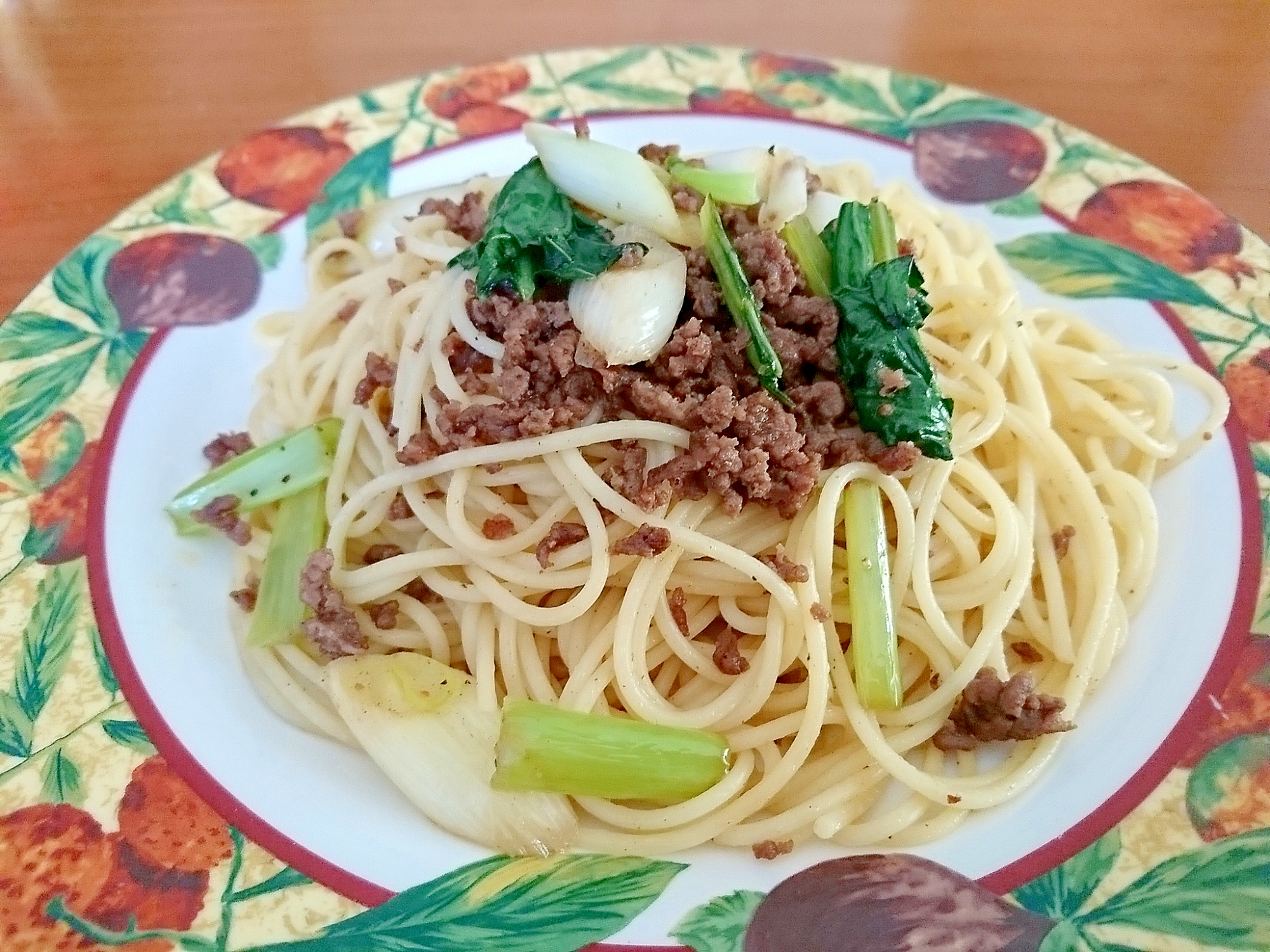 牛ひき肉と小松菜のスパゲッティ